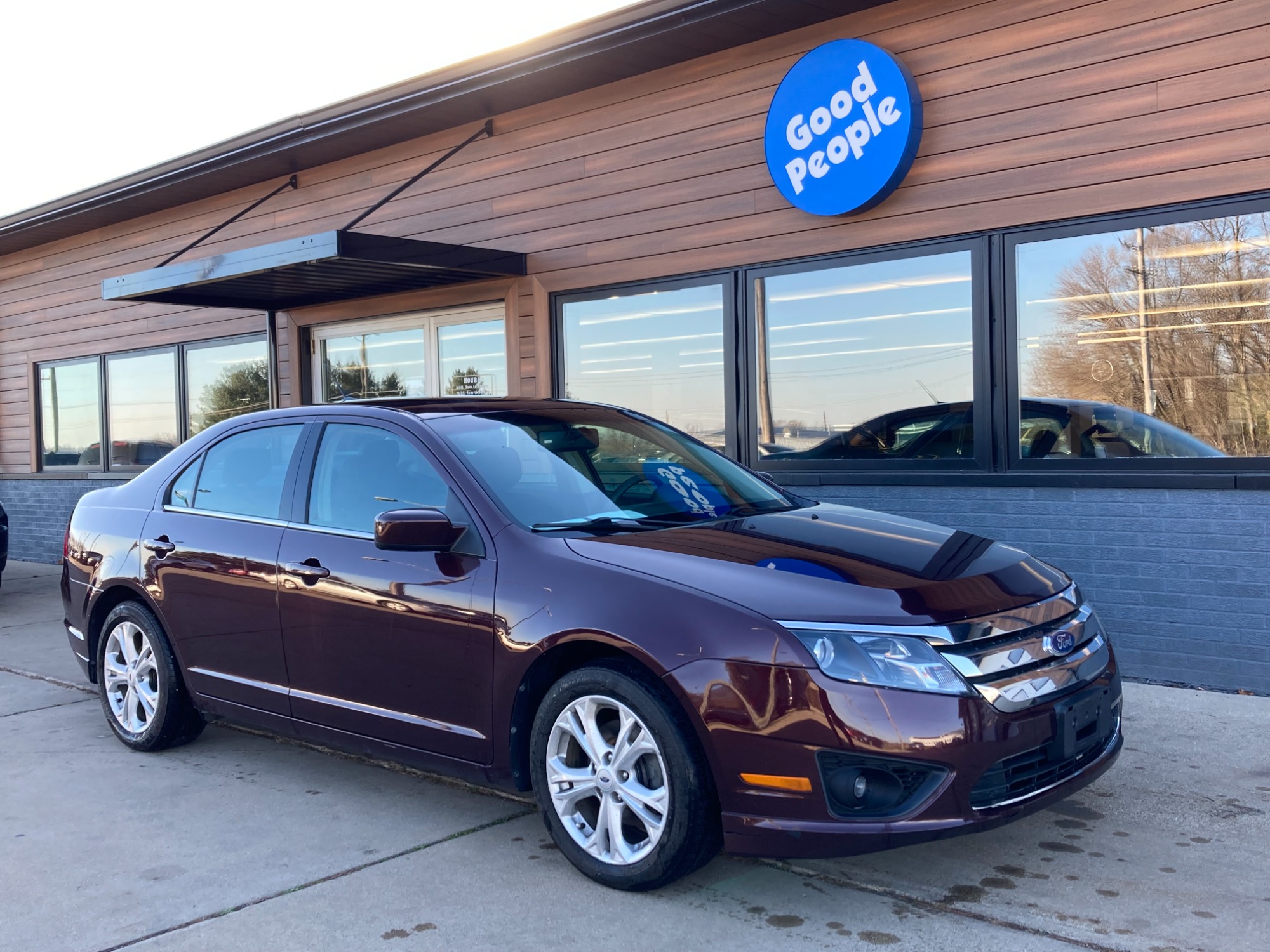 2012 Ford Fusion SEDAN 4-DR
